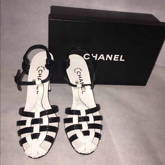 Chanel NBW Black and White Sandal - Picture 2 of 8